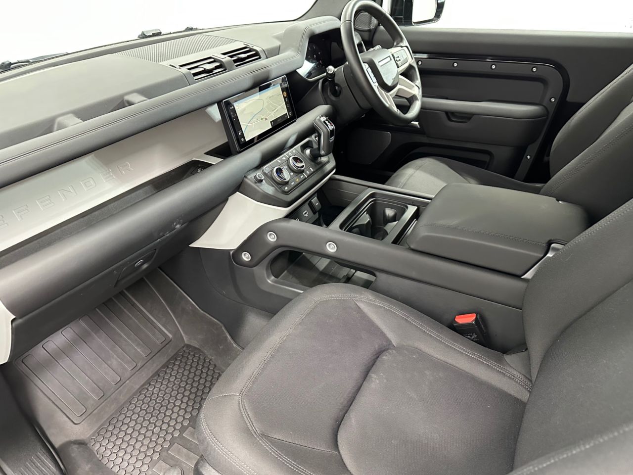 2023 LAND ROVER DEFENDER 3.0 D250 MHEV Hard Top SUV 3dr Diesel Auto 4WD SWB Euro 6 (s/s) (250 ps) - vehicle photo 23 for sale on PureCar