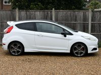 USED 2015 65 FORD FIESTA 1.6 Fiesta ST-2 T 3dr Parking Camera Heated Seats