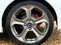 USED 2015 65 FORD FIESTA 1.6 Fiesta ST-2 T 3dr Parking Camera Heated Seats