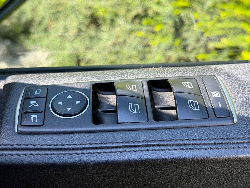USED 2014 14 MERCEDES-BENZ G63 AMG 5.5 G63 V8 BiTurbo AMG SUV 5dr Petrol G-Tronic+ 4WD Euro 5 (s/s) (544 ps) 2019 FACELIFT UPGRADED INTERIOR FROZEN BLACK PAINTWORK 22 INCH ALLOY WHEELS UPGRADED TOUCHSCRREN INFOTAINMENT FSH