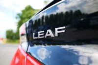 USED 2023 23 NISSAN LEAF 59kWh e+ N-Connecta Hatchback 5dr Electric Auto (217 ps) FLAME RED PAINTWORK + HEAT PACK + TECH PACK + APPLE CARPLAY