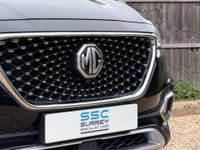 USED 2022 71 MG HS 1.5 MG HS Exclusive Semi-Auto 5dr Sat Nav Heated Seats Pan Roof