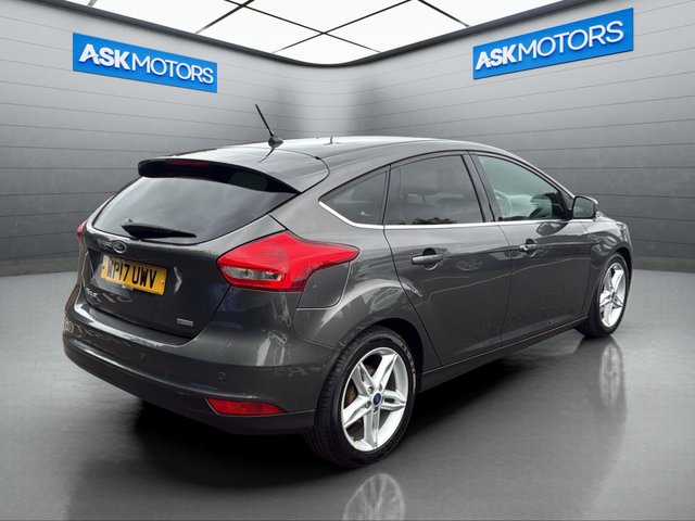 View our FORD FOCUS