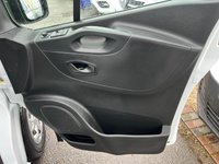 USED 2021 71 RENAULT TRAFIC 2.0 dCi ENERGY 30 Business+ LWB Standard Roof Euro 6 (s/s) 5dr SERVICED @ 18 33 45 59 k