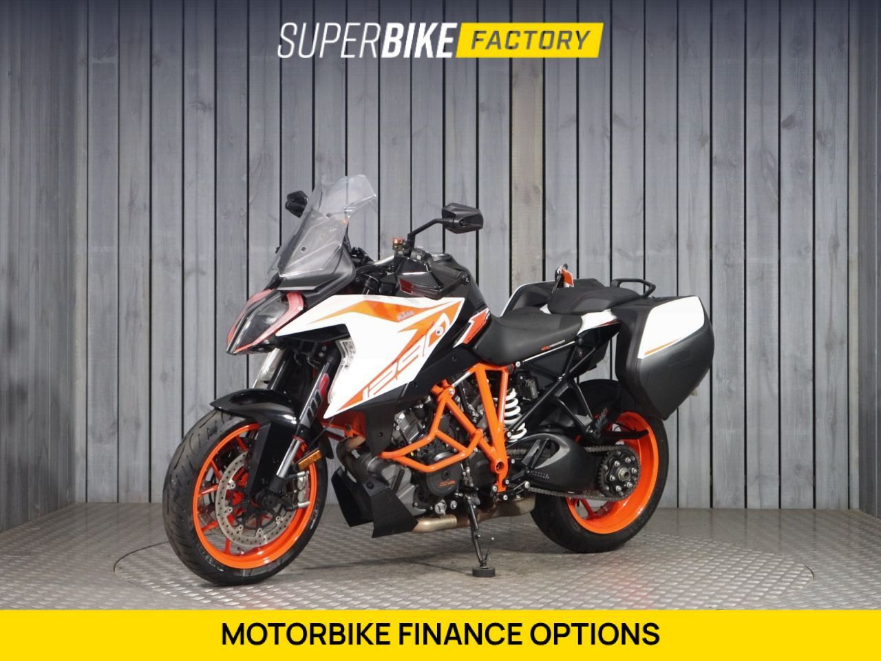 KTM 1290 Super Duke GT