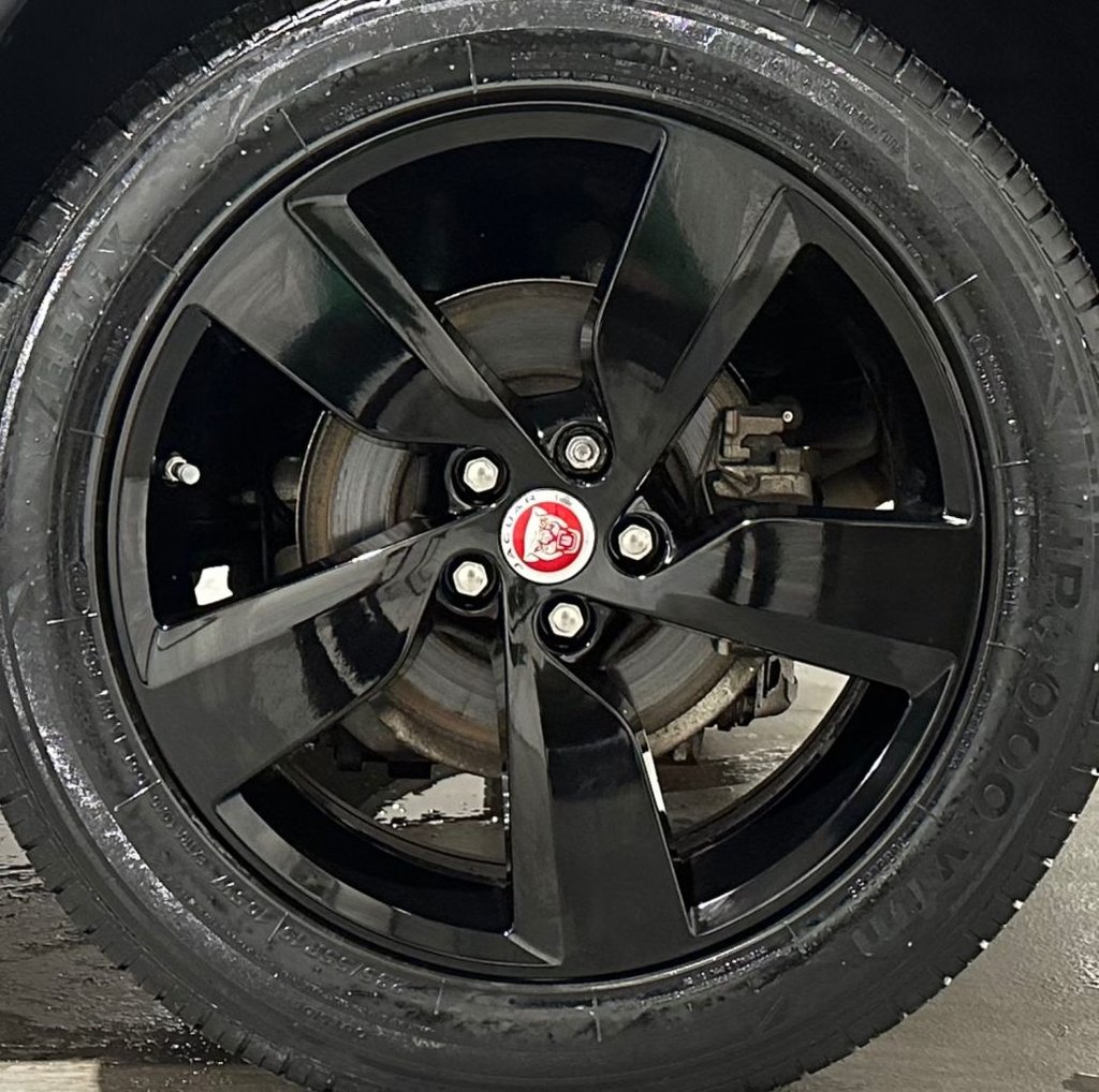 USED 2019 69 JAGUAR E-PACE 2.0 D180 R-Dynamic SE SUV 5dr Diesel Auto AWD Euro 6 (s/s) (180 ps) 