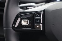 USED 2023 23 MG MG4 64kWh SE Long Range 5dr Auto (APPLE CAR PLAY, PRIVACY GLASS) 
