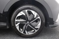 USED 2023 23 MG MG4 64kWh SE Long Range 5dr Auto (APPLE CAR PLAY, PRIVACY GLASS) 