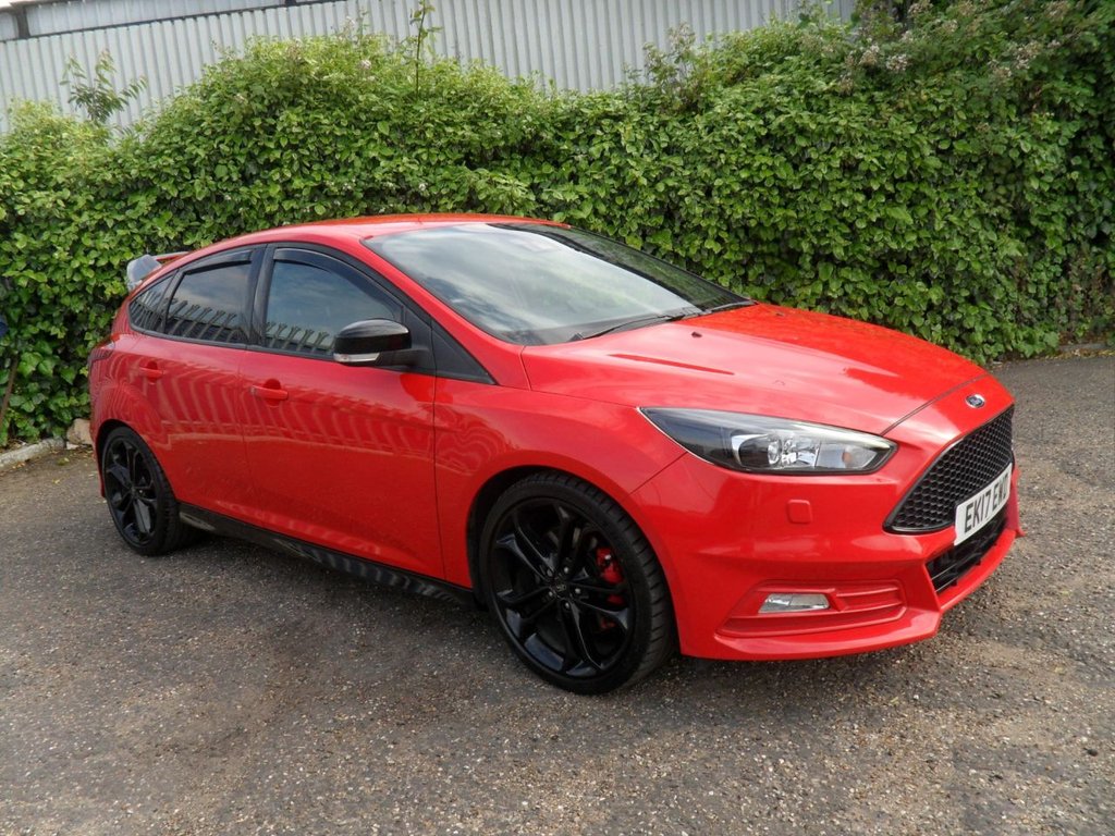 USED 2017 17 FORD FOCUS 2.0T EcoBoost ST-3 Hatchback 5dr Petrol Manual Euro 6 (s/s) (250 ps) FullHistory 10Services Rear Privacy