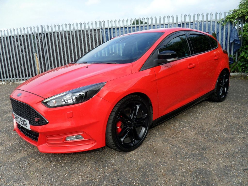 USED 2017 17 FORD FOCUS 2.0T EcoBoost ST-3 Hatchback 5dr Petrol Manual Euro 6 (s/s) (250 ps) FullHistory 10Services Rear Privacy