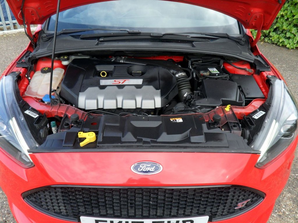 USED 2017 17 FORD FOCUS 2.0T EcoBoost ST-3 Hatchback 5dr Petrol Manual Euro 6 (s/s) (250 ps) FullHistory 10Services Rear Privacy