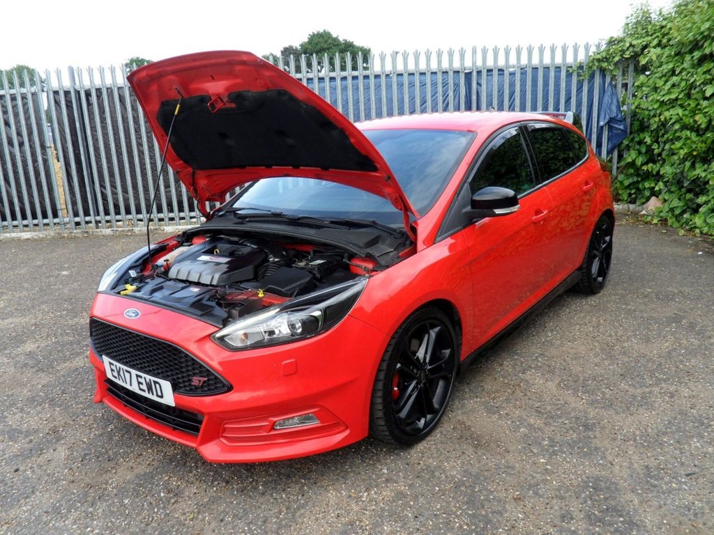 USED 2017 17 FORD FOCUS 2.0T EcoBoost ST-3 Hatchback 5dr Petrol Manual Euro 6 (s/s) (250 ps) FullHistory 10Services Rear Privacy