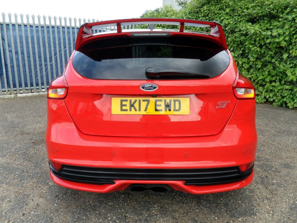 USED 2017 17 FORD FOCUS 2.0T EcoBoost ST-3 Hatchback 5dr Petrol Manual Euro 6 (s/s) (250 ps) FullHistory 10Services Rear Privacy