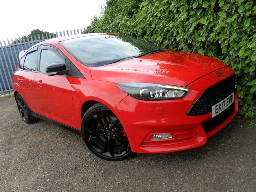 USED 2017 17 FORD FOCUS 2.0T EcoBoost ST-3 Hatchback 5dr Petrol Manual Euro 6 (s/s) (250 ps) FullHistory 10Services Rear Privacy
