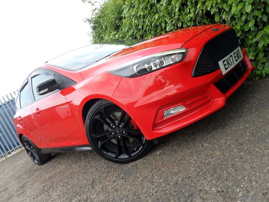 USED 2017 17 FORD FOCUS 2.0T EcoBoost ST-3 Hatchback 5dr Petrol Manual Euro 6 (s/s) (250 ps) FullHistory 10Services Rear Privacy