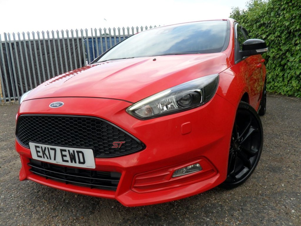 USED 2017 17 FORD FOCUS 2.0T EcoBoost ST-3 Hatchback 5dr Petrol Manual Euro 6 (s/s) (250 ps) FullHistory 10Services Rear Privacy