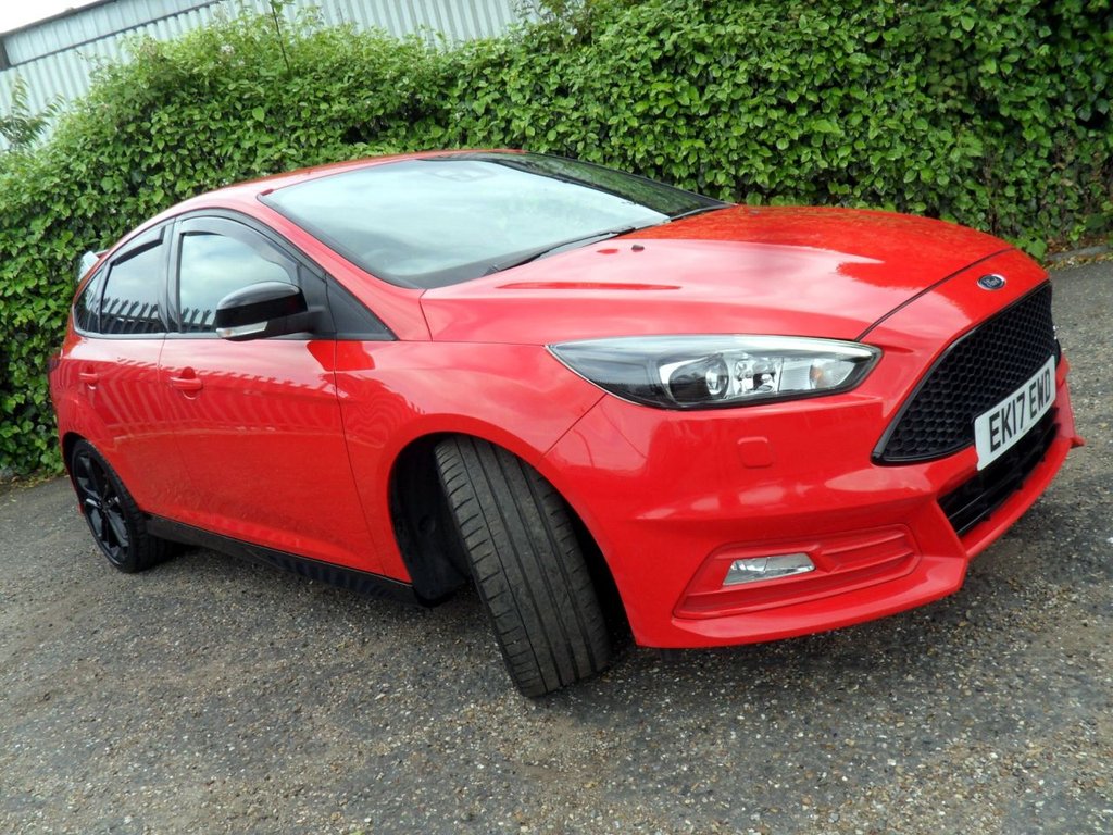 USED 2017 17 FORD FOCUS 2.0T EcoBoost ST-3 Hatchback 5dr Petrol Manual Euro 6 (s/s) (250 ps) FullHistory 10Services Rear Privacy
