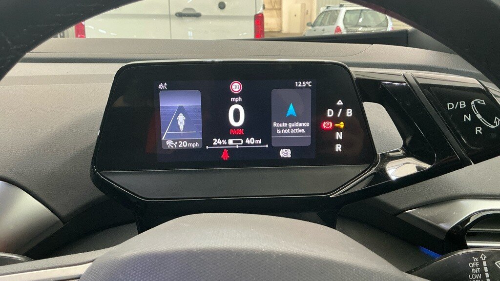 USED 2022 22 VOLKSWAGEN ID.4 Pure 52kWh Life SUV 5dr Electric Auto (148 ps) 