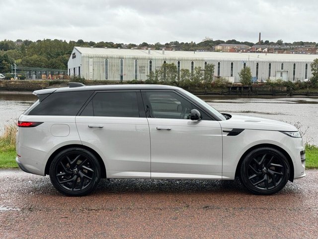 View our LAND ROVER RANGE ROVER SPORT