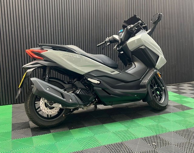 View our HONDA Forza 125