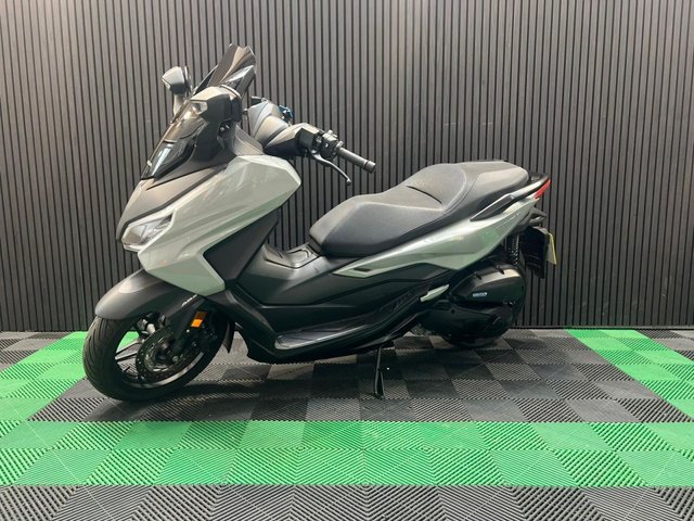 View our HONDA Forza 125