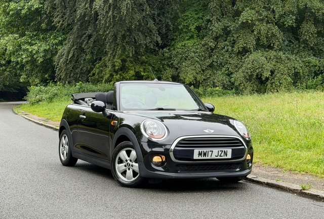 View our MINI Convertible 1.5 Cooper Convertible 2dr Petrol Manual Euro 6 (s/s) (136 ps)