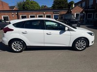 USED 2017 17 FORD FOCUS 1.0T EcoBoost Titanium Hatchback 5dr Petrol Auto Euro 6 (s/s) (125 ps) PARKING SENSORS -APPLE CARPLAY
