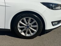 USED 2017 17 FORD FOCUS 1.0T EcoBoost Titanium Hatchback 5dr Petrol Auto Euro 6 (s/s) (125 ps) PARKING SENSORS -APPLE CARPLAY