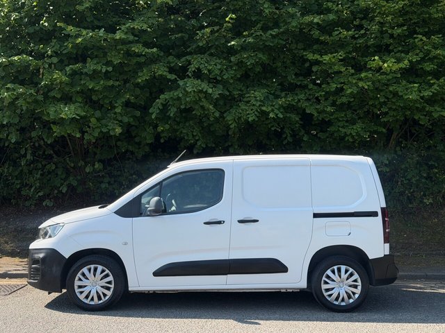 View our PEUGEOT PARTNER