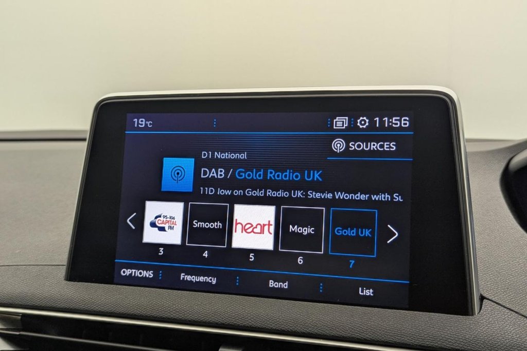 USED 2018 18 PEUGEOT 3008 1.2 PureTech Allure SUV 5dr Petrol Manual Euro 6 (s/s) (130 ps) Car Play, Sat Nav, Camera