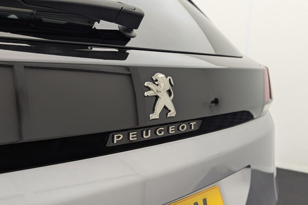 USED 2018 18 PEUGEOT 3008 1.2 PureTech Allure SUV 5dr Petrol Manual Euro 6 (s/s) (130 ps) Car Play, Sat Nav, Camera