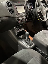 USED 2015 65 VOLKSWAGEN TIGUAN 2.0 TDI BlueMotion Tech Match SUV 5dr Diesel DSG 4WD Euro 6 (s/s) (150 ps) 