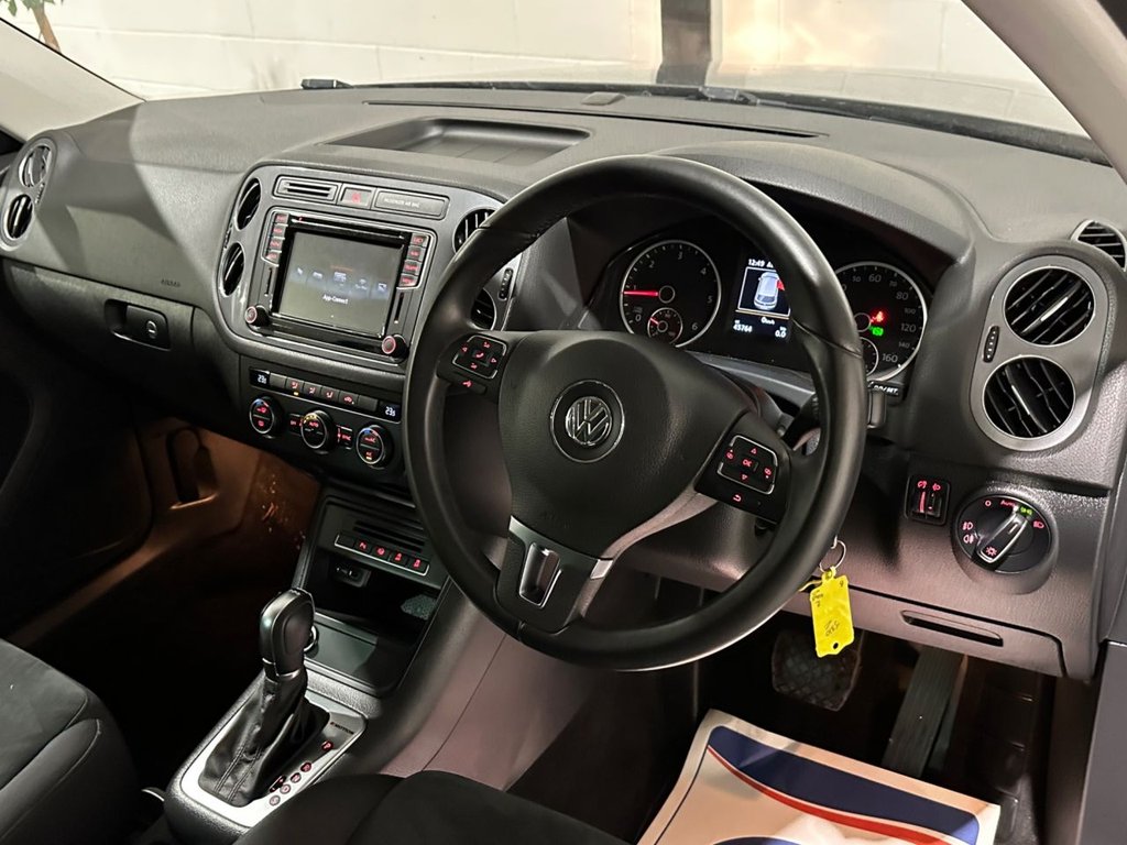 USED 2015 65 VOLKSWAGEN TIGUAN 2.0 TDI BlueMotion Tech Match SUV 5dr Diesel DSG 4WD Euro 6 (s/s) (150 ps) 