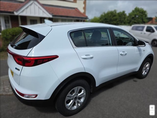 View our KIA SPORTAGE