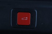 USED 2024 24 PEUGEOT E-3008 73kWh GT Auto 5dr 