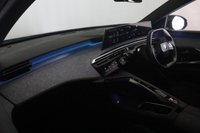 USED 2024 24 PEUGEOT E-3008 73kWh GT Auto 5dr 