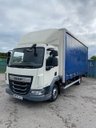 USED 2020 70 DAF LF 7.5 TONNE CURTAINSIDER WITH COLUMN TAIL LIFT 