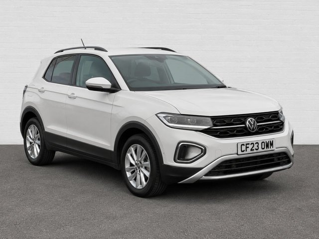 View our Volkswagen T-Roc 1.5 TSI Life SUV 5dr Petrol Manual Euro 6 (s/s) (150 ps)