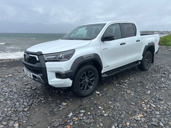 2022 TOYOTA HI-LUX