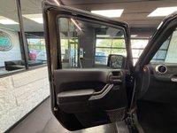 USED 2015 15 JEEP WRANGLER 2.8 CRD Overland SUV 2dr Diesel Auto 4WD Euro 5 (197 bhp) 2 Keys - Leather - Heated seat
