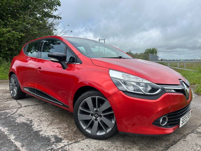 View our Renault Clio 0.9 TCe Dynamique S MediaNav Hatchback 5dr Petrol Manual Euro 5 (s/s) (90 ps)
