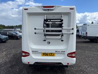 USED 2016 16 SWIFT RIO 310 UNDER 6 M . ELECTRIC BIKE RACK .  