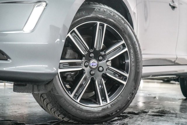 View our VOLVO XC60