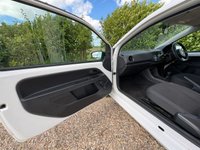 USED 2013 13 VOLKSWAGEN UP! 1.0 Take up! Hatchback 3dr Petrol Manual Euro 5 (60 ps) Full service history ulez