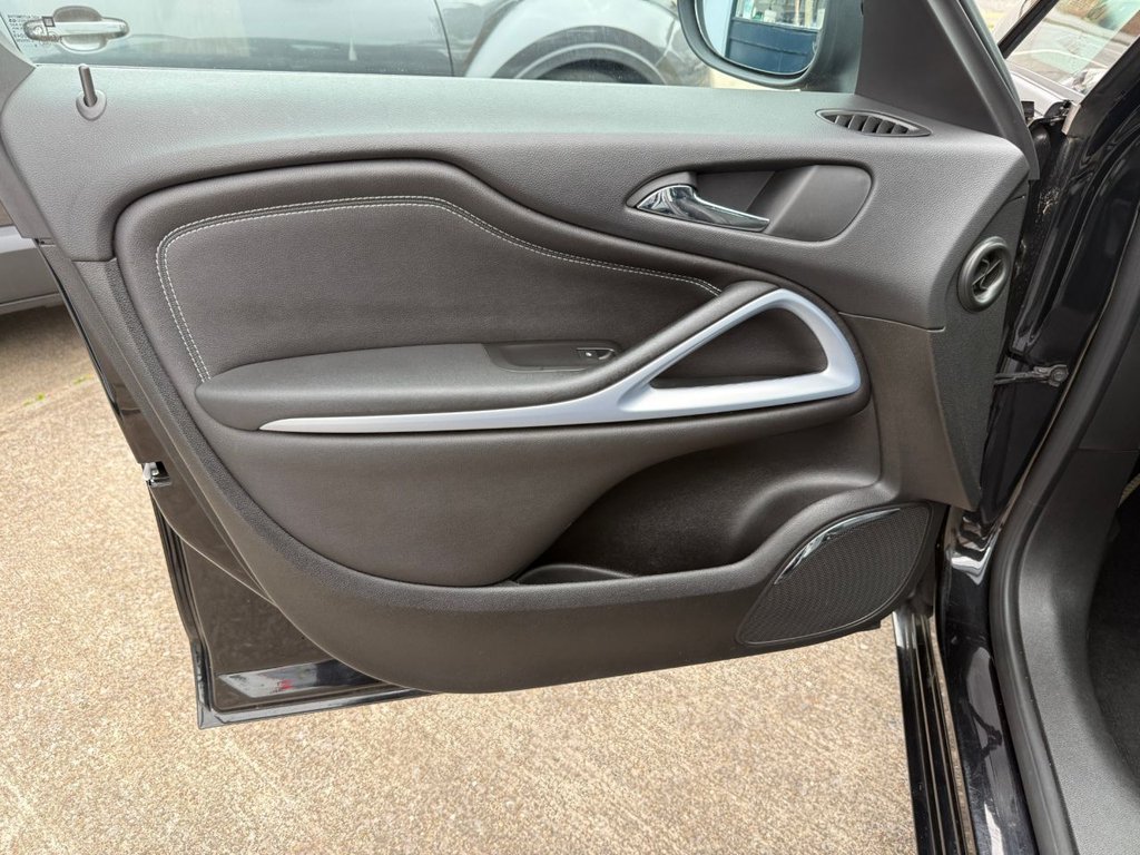 USED 2016 66 VAUXHALL ZAFIRA TOURER 1.4i Turbo SRi MPV 5dr Petrol Auto Euro 6 (140 ps) AUTO+FULL SERVICE HISTORY