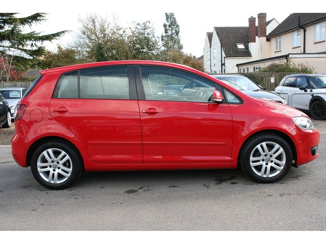 2011 61 Volkswagen Golf Plus 1.6 TDI BlueMotion Tech SE Hatchback 5dr Diesel DSG Euro 5 (s/s) (105 ps)