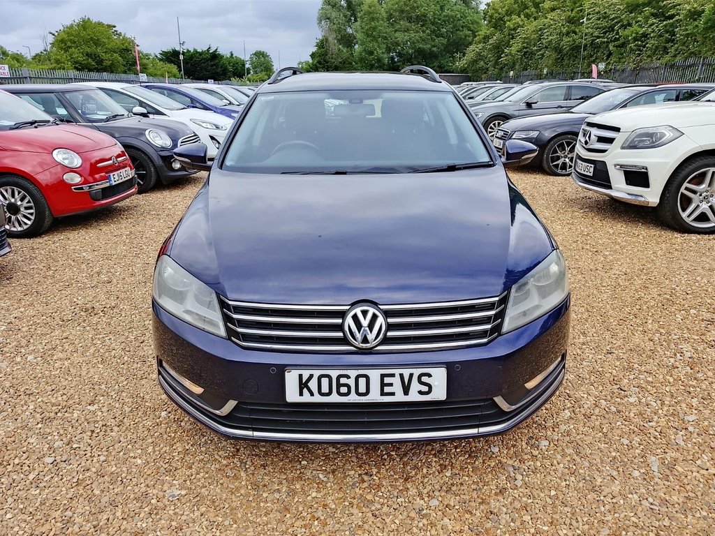 2013 Volkswagen Passat thumbnail 2