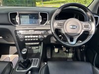 USED 2017 67 KIA SPORTAGE 2.0 CRDi KX-4 SUV 5dr Diesel Manual AWD Euro 6 (182 bhp) 1 FORMER KEEPER - FULL HISTORY