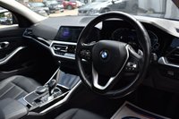 USED 2020 20 BMW 3 SERIES 2.0 330e 12kWh SE Pro Saloon 4dr Petrol Plug-in Hybrid Auto Euro 6 (s/s) (292 ps) 