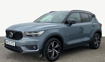 2020 VOLVO XC40